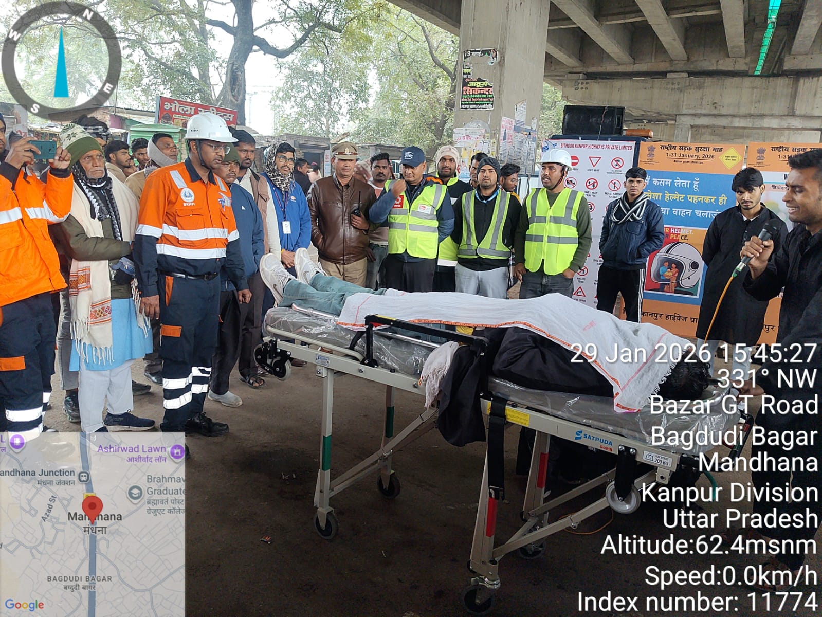 सड़क सुरक्षा जीवन रक्षा अभियान: एनएचएआई ने नुक्कड़ नाटक व गीतों के जरिए राहगीरों को किया जागरूक