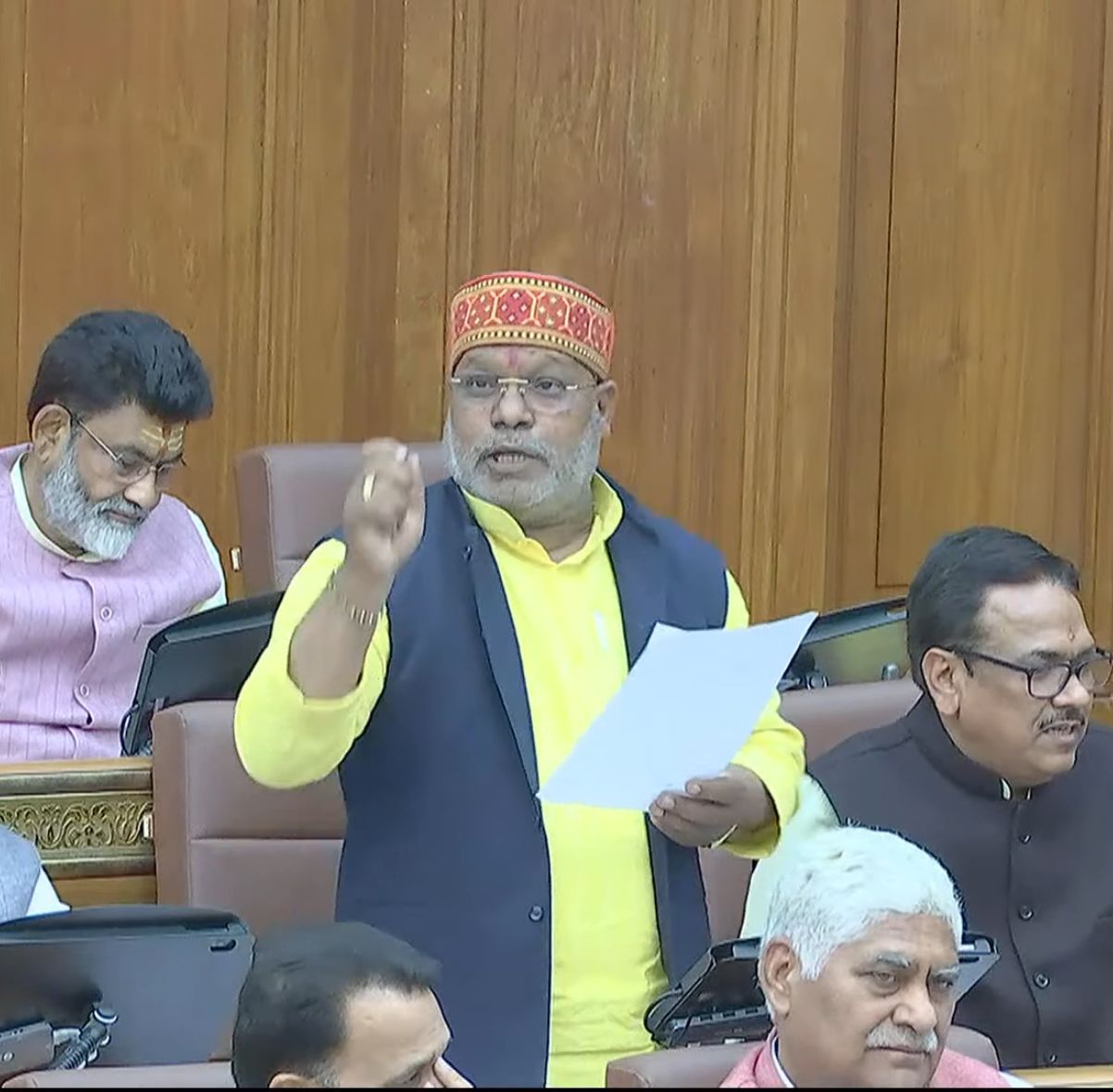 बजट 2026–27 प्रदेश के उज्ज्वल भविष्य का रोडमैप: हंसराज विश्वकर्मा ,  विधानसभा में बोले—यह बजट आंकड़ों का नहीं, विकसित उत्तर प्रदेश का दस्तावेज़