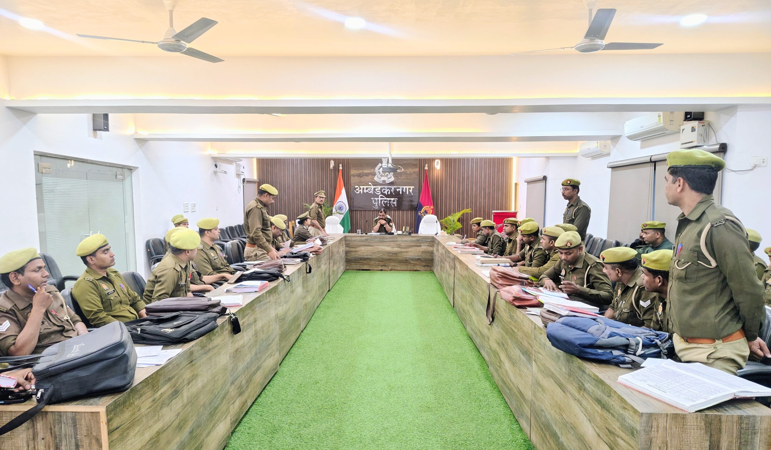 न्यायालय पैरोकारी व्यवस्था की समीक्षा, अपर पुलिस अधीक्षक ने दिए आवश्यक निर्देश