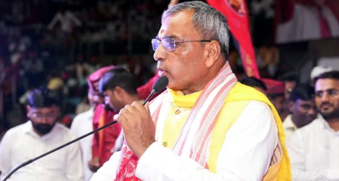 विपक्ष की भूमिका निभा रहे हैं, राजनीति करनी है तो पार्टी ज्वाइन करें; शंकराचार्य अविमुक्तेश्वरानंद पर बोले ओपी राजभर  खबर की तहतक |