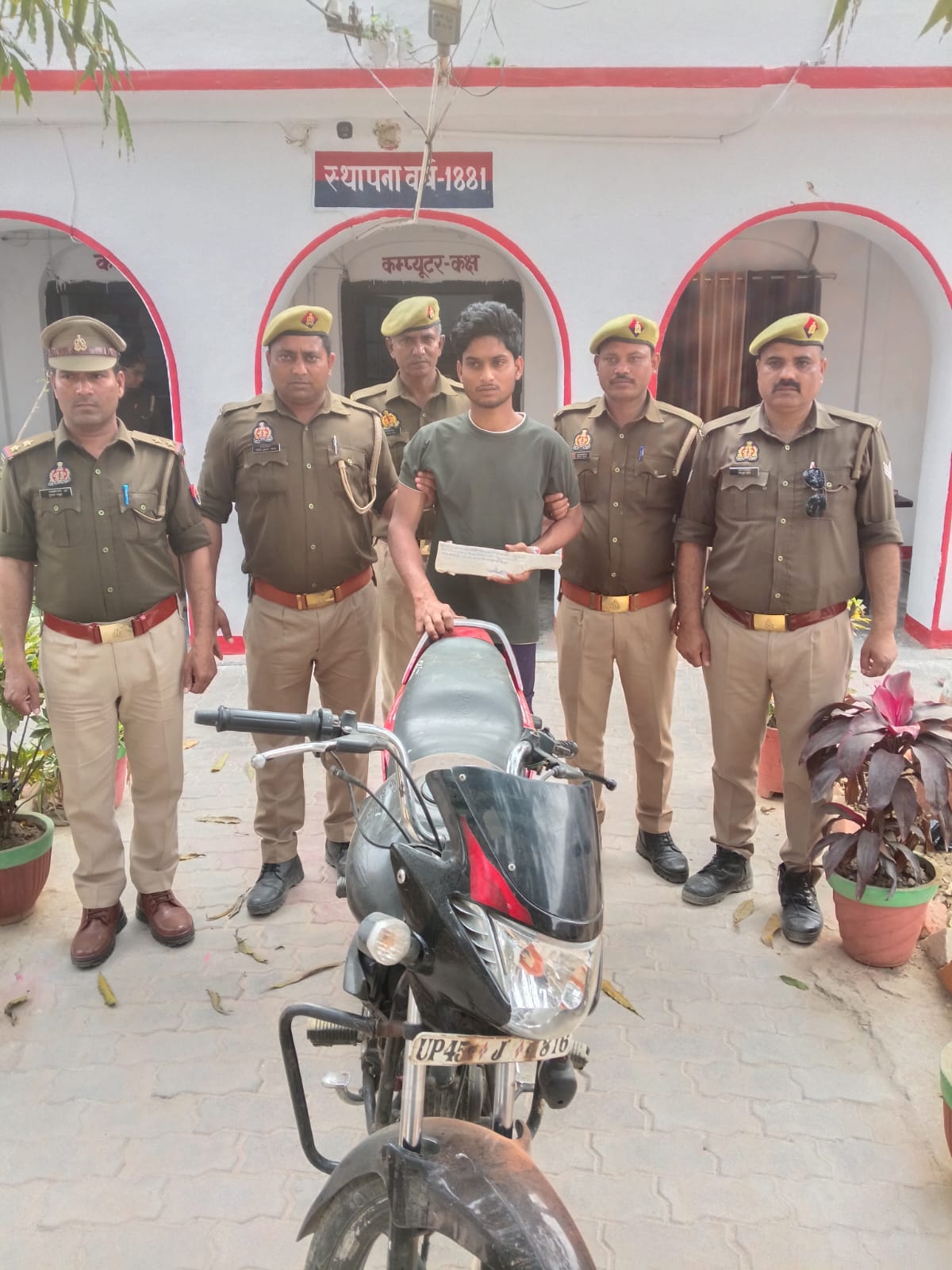 गोवध निवारण अधिनियम के मामले में एक अभियुक्त गिरफ्तार, 60 किलो गोमांस व चापड़ बरामद