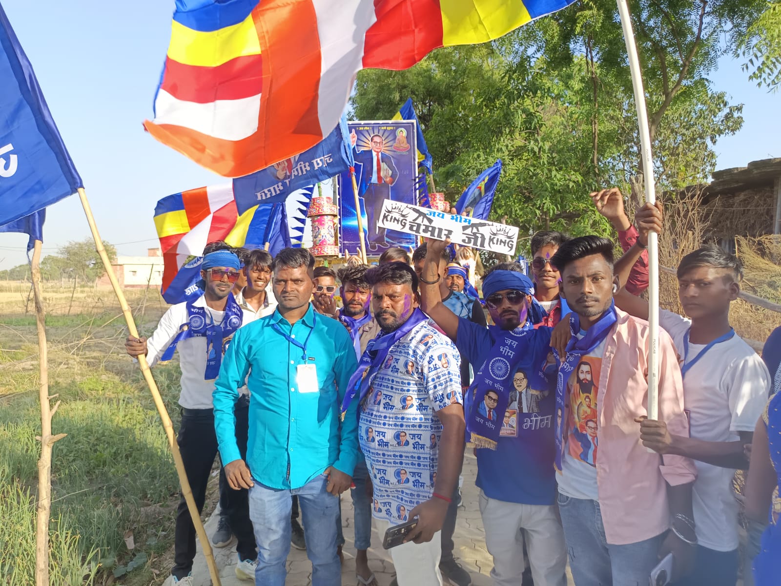 मुबारकपुर पिकार में गूंजे “जय भीम” के नारे, भव्य रथ यात्रा में उमड़ा जनसैलाब  ।   अम्बेडकर जयंती पर शिक्षा, समानता और जागरूकता का दिया गया संदेश