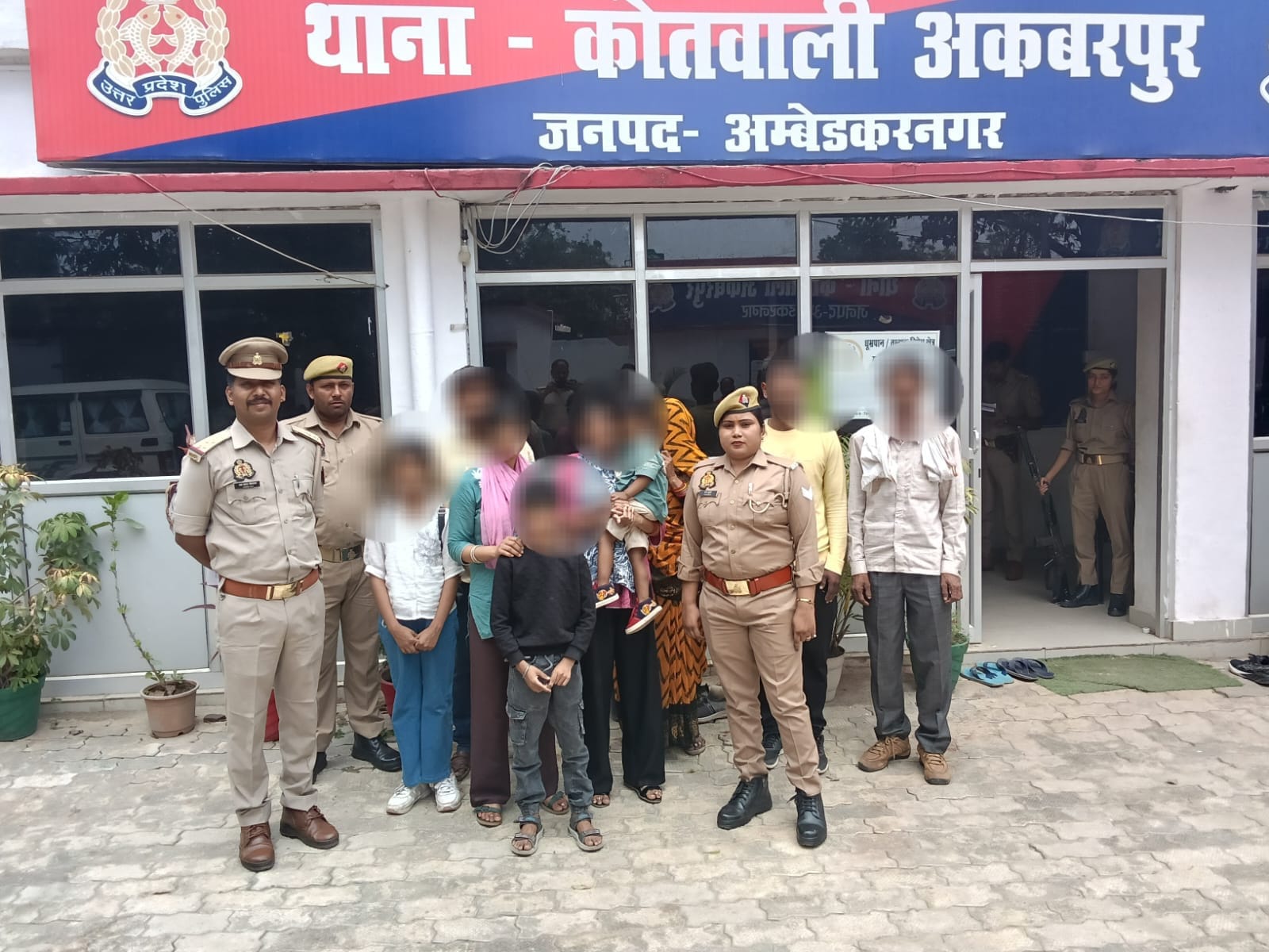 मिशन शक्ति पुलिस की तत्परता से गुमशुदा महिलाएं व बच्चे सकुशल बरामद, परिजनों में खुशी