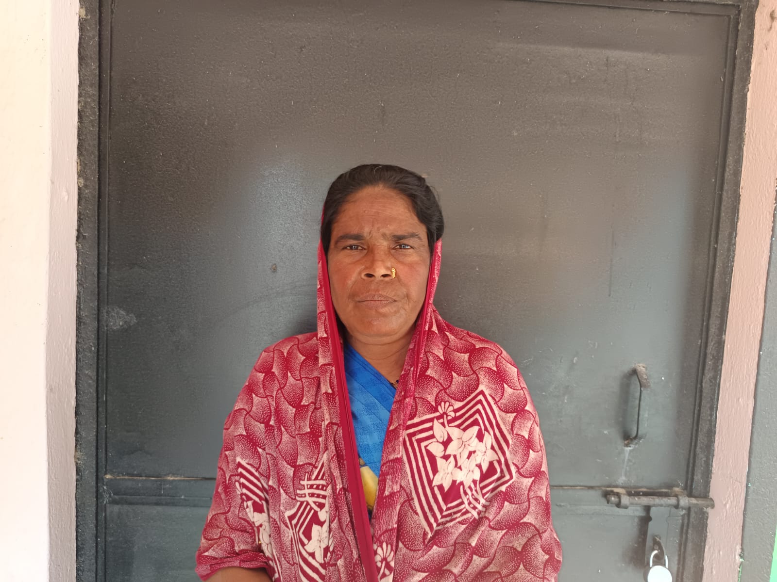 घर गिराकर किया उत्पात, पीड़िता ने पुलिस से लगाई न्याय की गुहार