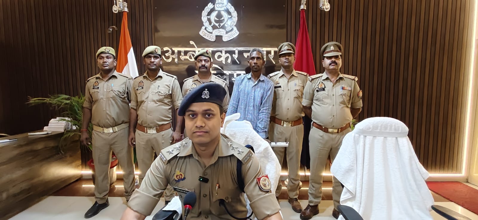 24 घंटे में हत्या का खुलासा: पिता की हत्या के आरोप में पुत्र गिरफ्तार, पुलिस ने आलाकत्ल भी किया बरामद