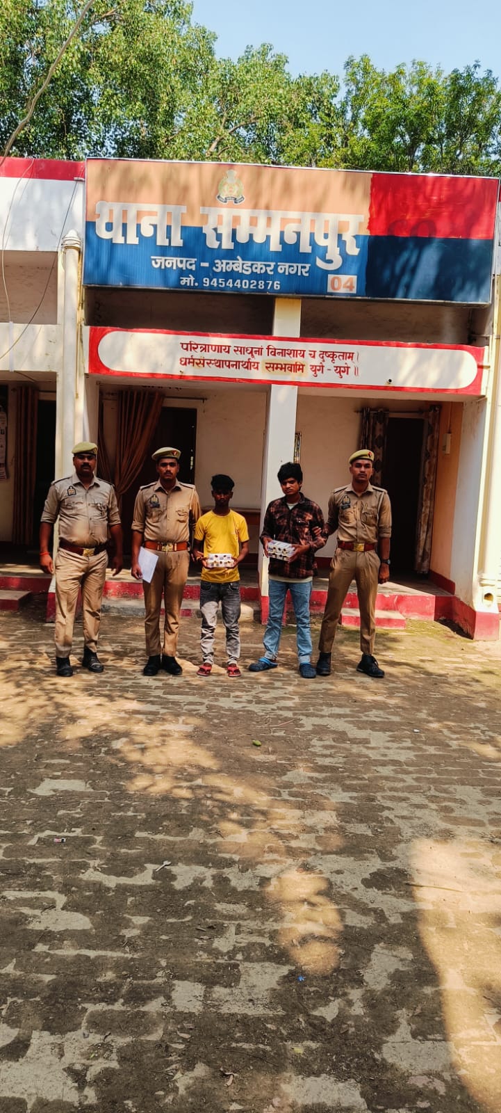 छिनैती की वारदात का खुलासा: सम्मनपुर पुलिस ने दो अभियुक्तों को दबोचा, ₹56,500 बरामद