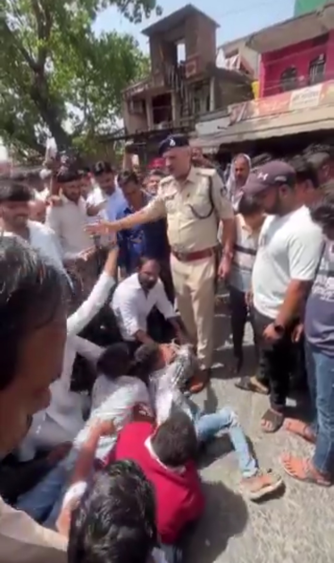 बूंद-बूंद पानी को तरसते लोग, बढ़ती गर्मी और कटते जंगलों पर उठे सवाल; जल संकट को लेकर जनभावनाएं तेज”