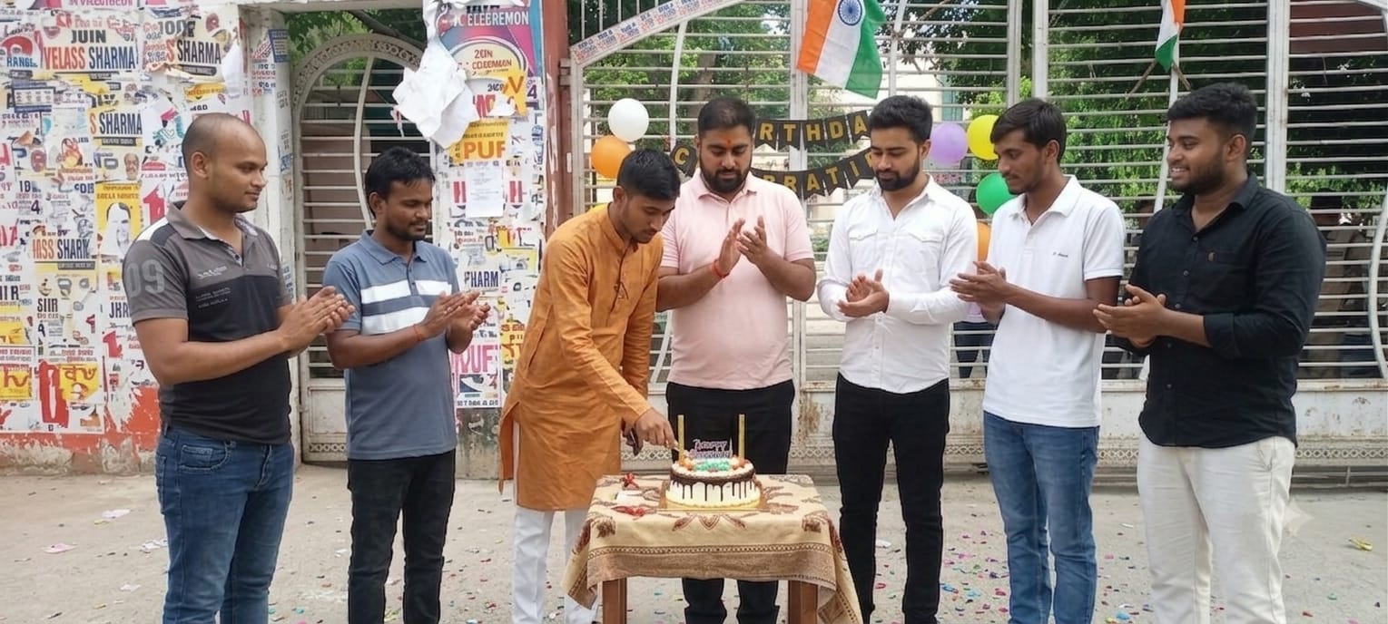 जन्मदिन पर विशाल त्रिपाठी ने दिखाए राजनीतिक तेवर, बोले- मौका मिला तो जलालपुर की जनता की आवाज बनूंगा