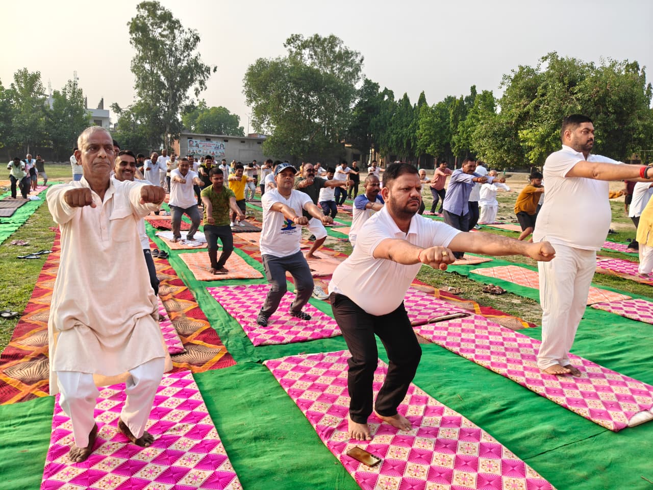 जलालपुर में योग महाकुंभ का भव्य आयोजन, योग से स्वस्थ जीवन और तनावमुक्त समाज का दिया संदेश