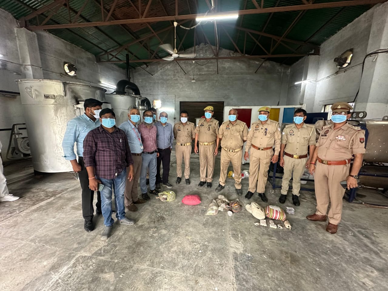 ‘ऑपरेशन दहन’ के तहत अम्बेडकरनगर में 10.423 किलोग्राम मादक पदार्थ नष्ट, बाजार मूल्य 19 लाख रुपये से अधिक