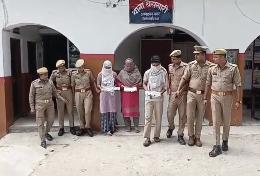 माफिया खान मुबारक के परिवार पर पुलिस का शिकंजा, बहन समेत तीन गिरफ्तार, 43 लाख से अधिक की चोरी की संपत्ति बरामद