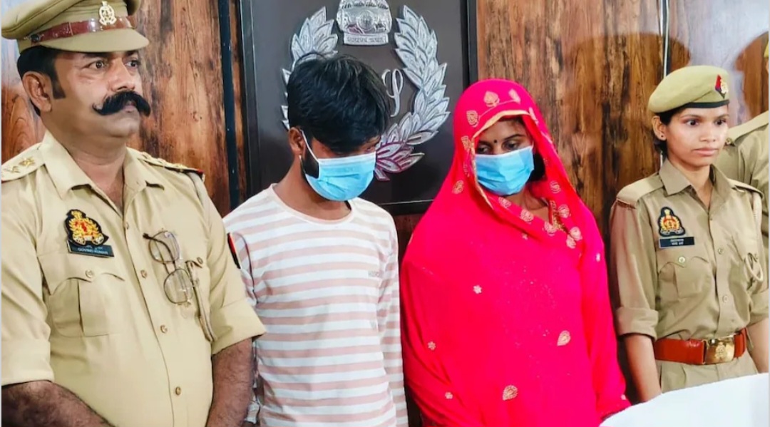 मौसेरे भाई के प्रेम प्रसंग में पत्नी ने रची घर में डकैती की साजिश! बेहोशी का नाटक कर बेड के नीचे छिपी, पुलिस ने किया खुलासा