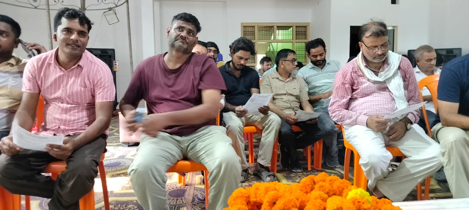 जलालपुर में पूर्व सांसद बनवारी लाल कंछल का अभूतपूर्व स्वागत, व्यापारियों की समस्याएं सरकार तक पहुंचाने का दिया भरोसा