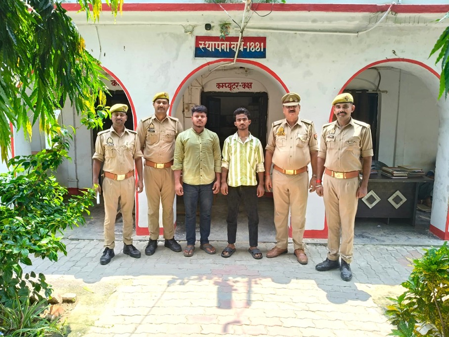 जलालपुर पुलिस की बड़ी कार्रवाई: हत्या के मामले में दो नामजद आरोपी गिरफ्तार, न्यायालय में पेशी की तैयारी