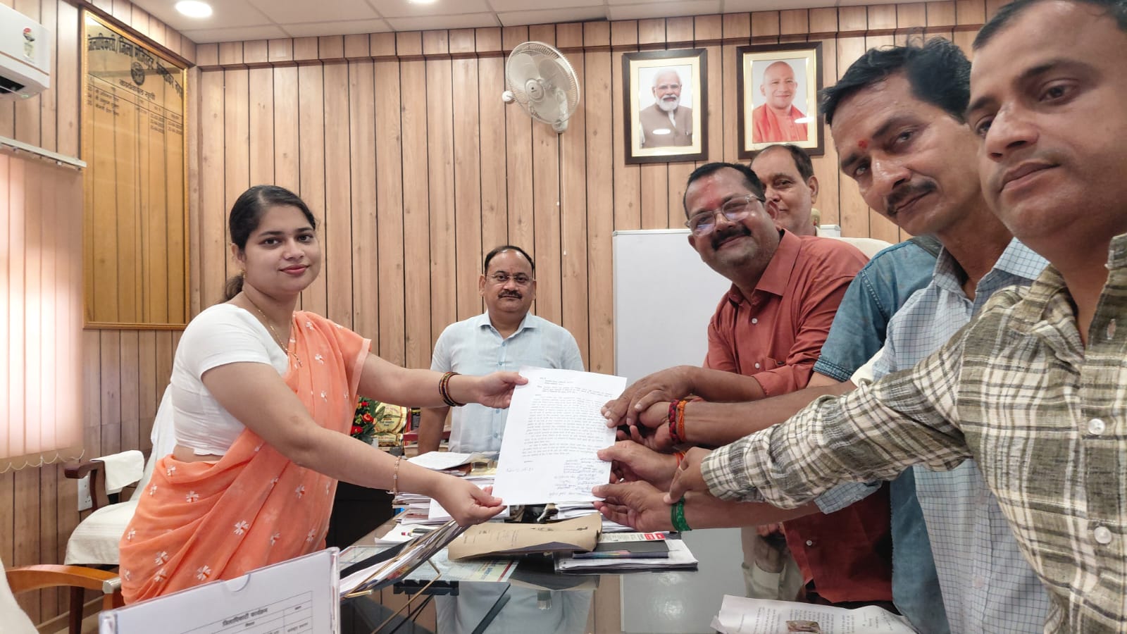 स्वतंत्रता और गणतंत्र दिवस पर सरकारी विज्ञापन बहाल करने की मांग, डीएम ने दिया सकारात्मक आश्वासन