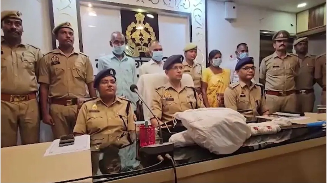 आंख में मिर्च झोंकी, फिर किए ताबड़तोड़ वार… शिक्षिका बहू पर ससुर की हत्या का आरोप, चार गिरफ्तार