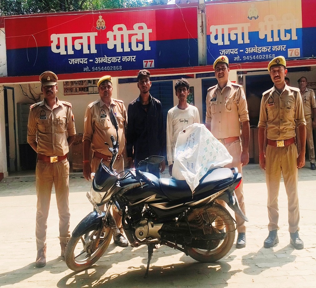 बोरिंग से चोरी हुआ मोटर पंप बरामद, दो गिरफ्तार